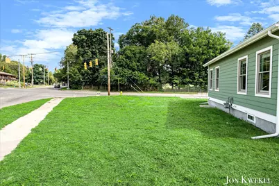 1959 Plainfield Avenue NE, Grand Rapids, MI 49505 - Photo 35