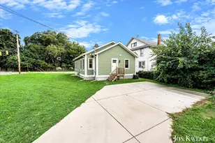 1959 Plainfield Ave NE, Grand Rapids, MI 49505 - Photo 33