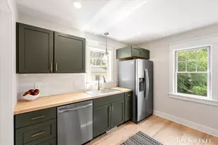 1959 Plainfield Ave NE, Grand Rapids, MI 49505 - Photo 9