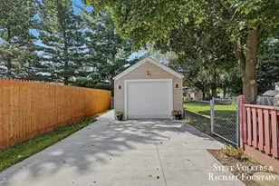 2143 Houseman Ave NE, Grand Rapids, MI 49505 - Photo 29