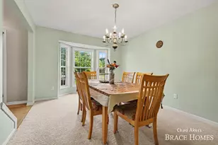 2022 Friesian Ct NE, Grand Rapids, MI 49505 - Photo 5
