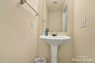 2022 Friesian Ct NE, Grand Rapids, MI 49505 - Photo 11