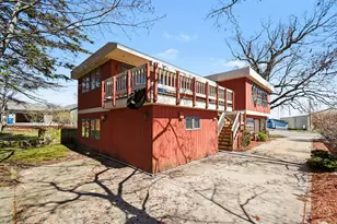 3135 Lakeshore Dr, Muskegon, MI 49441 - Photo 43