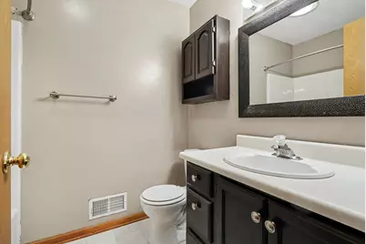 16355 10 Mile Road, Battle Creek, MI 49014 - Photo 9