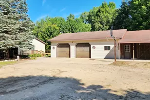 899 E 8th St, White Cloud, MI 49349 - Photo 3