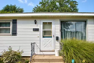 317 W 28th St, Holland, MI 49423 - Photo 3