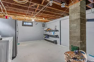 317 W 28th St, Holland, MI 49423 - Photo 29