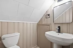 10353 Beaconsfield St, Detroit, MI 48224 - Photo 17