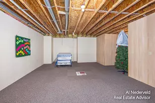 2126 S Cross Creek Dr SE, Grand Rapids, MI 49508 - Photo 35
