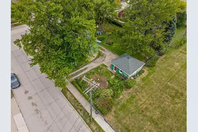 18710 Common Road, Roseville, MI 48066 - Photo 11