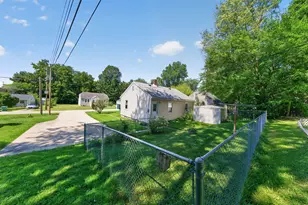 128 N East St, Cassopolis, MI 49031 - Photo 15