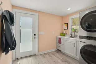 34 E 30th St, Holland, MI 49423 - Photo 21