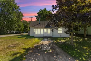 220 N Lincoln St, Howard City, MI 49329 - Photo 21