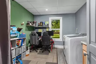 220 N Lincoln St, Howard City, MI 49329 - Photo 9