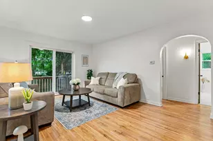 432 E Baldwin Ave, Watervliet, MI 49098 - Photo 7