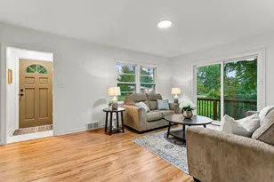 432 E Baldwin Ave, Watervliet, MI 49098 - Photo 9