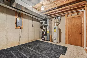 1834 Cross Bend St NE, Grand Rapids, MI 49505 - Photo 27