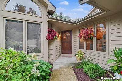 1834 Cross Bend Street NE, Grand Rapids, MI 49505 - Photo 1