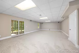 6615 Beech Creek Dr, Fruitport, MI 49415 - Photo 29