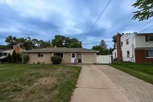 3324 Brooklyn Ave SE, Grand Rapids, MI 49508 - Photo 7
