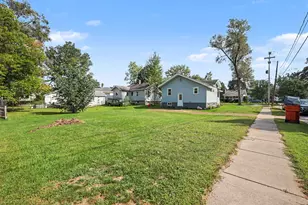 327 Lewis St, Rockford, MI 49341 - Photo 31