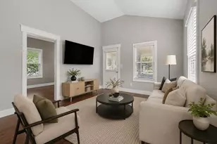 327 Lewis St, Rockford, MI 49341 - Photo 5