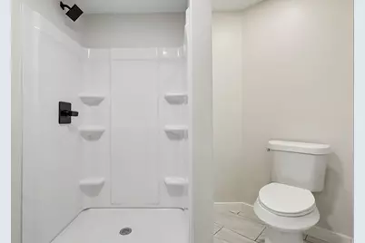 133 W 2nd Street, Gladwin, MI 48624 - Photo 17