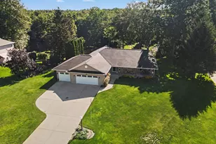569 Hawks Nest Dr, South Haven, MI 49090 - Photo 35