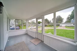 836 Concord Blvd, Jackson, MI 49202 - Photo 5