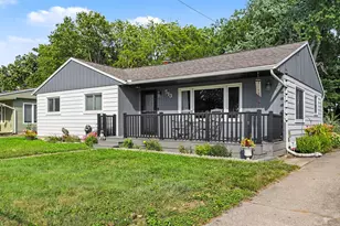513 N Douglas Ave, Three Rivers, MI 49093 - Photo 1