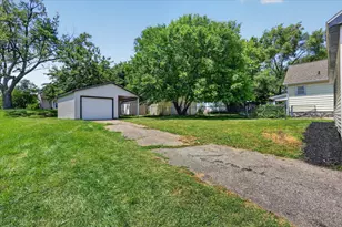 2473 Longstreet Ave SW, Wyoming, MI 49509 - Photo 29