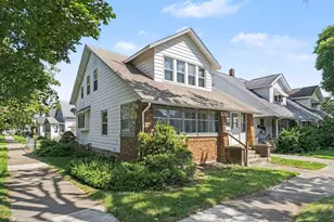 1057 12th St NW, Grand Rapids, MI 49504 - Photo 25
