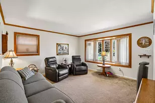 26347 Midway St, Dearborn Heights, MI 48127 - Photo 3