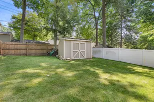 5898 Hummingbird Ln, Clarkston, MI 48346 - Photo 25