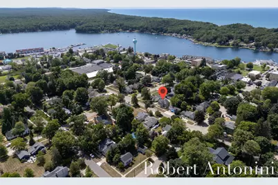 259 S Wythe Street, Pentwater, MI 49449 - Photo 3