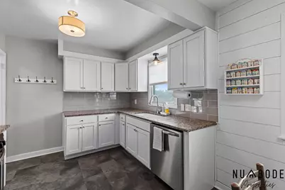 2114 Kalamazoo Avenue SE, Grand Rapids, MI 49507 - Photo 13