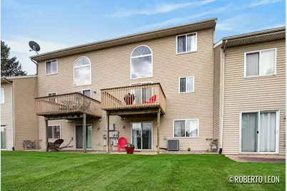 7520 Crooked Creek Drive SW, Byron Center, MI 49315 - Photo 31