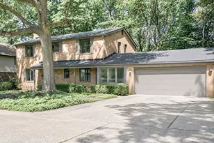 703 Comings Ave, Saint Joseph, MI 49085 - Photo 5