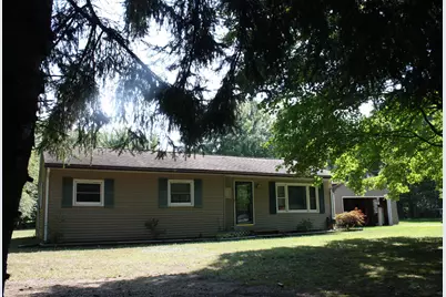 1807 W River Road, Muskegon, MI 49445 - Photo 9
