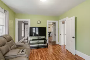 33 S State St, Zeeland, MI 49464 - Photo 5