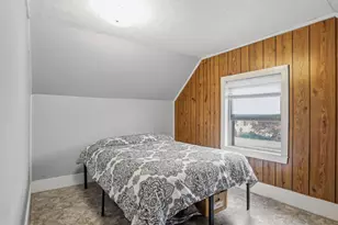 33 S State St, Zeeland, MI 49464 - Photo 15