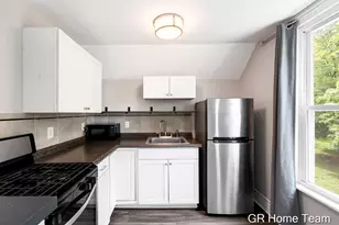 900 Fountain St NE, Grand Rapids, MI 49503 - Photo 21