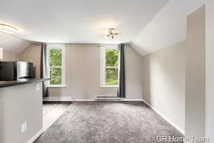 900 Fountain St NE, Grand Rapids, MI 49503 - Photo 7