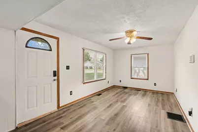 806 S Lincoln Avenue, Three Rivers, MI 49093 - Photo 5