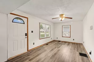 806 S Lincoln Ave, Three Rivers, MI 49093 - Photo 5