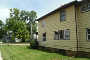 815 Wildwood Ave, Jackson, MI 49202 - Photo 3