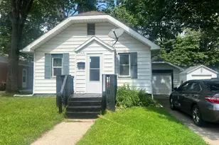 705 Poplar St, Niles, MI 49120 - Photo 1