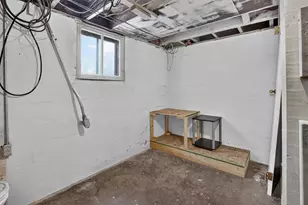 211 S Dean St, Bay City, MI 48706 - Photo 37