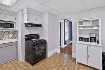 211 S Dean Street, Bay City, MI 48706 - Photo 9