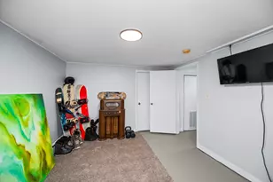 948 N Prospect Rd, Ypsilanti, MI 48198 - Photo 23